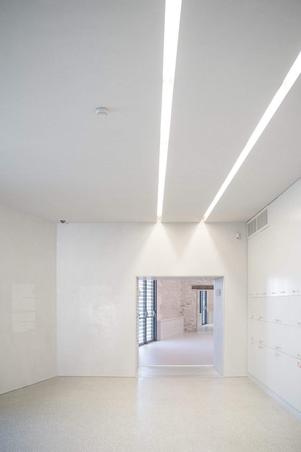 Entrance room from Punta della Dogana